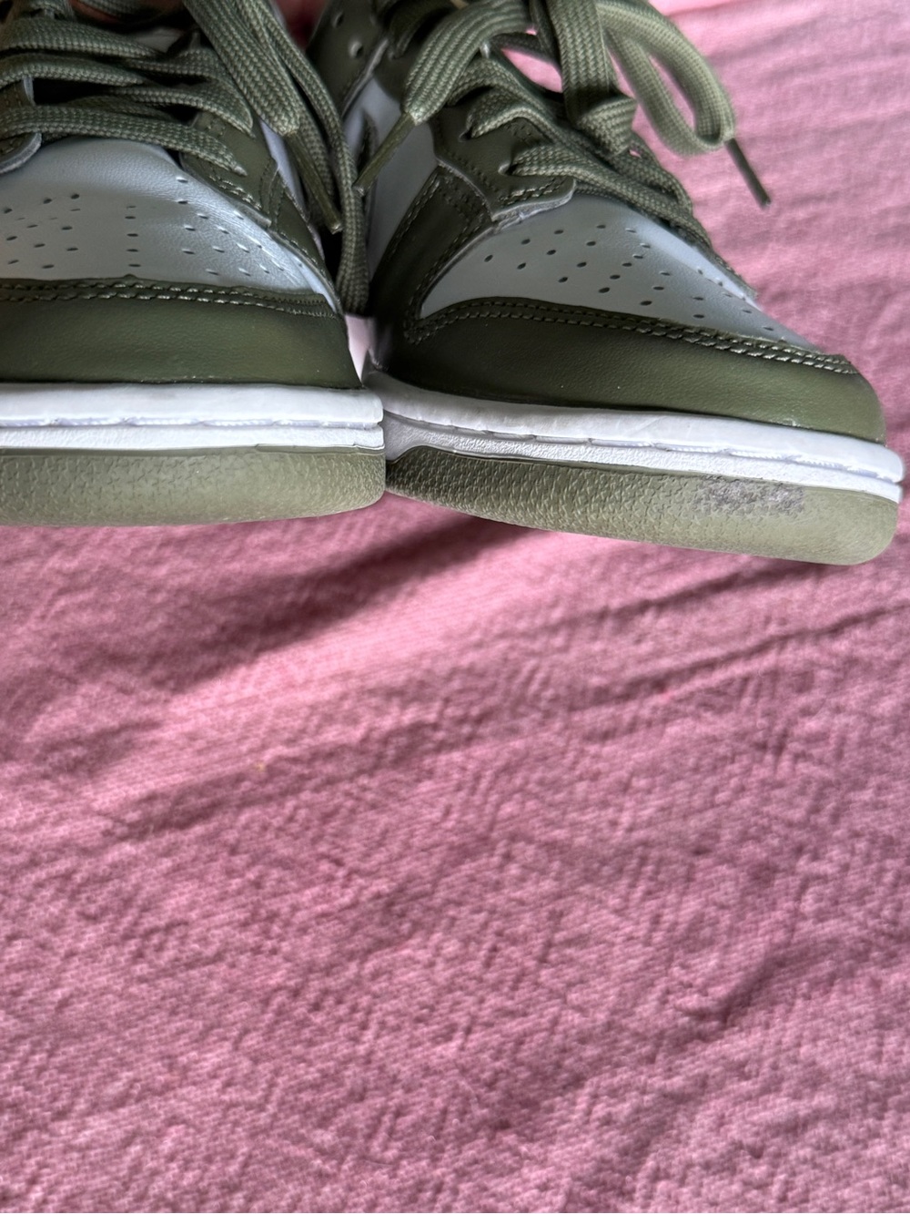 Nike Dunk Low - Medium Olive - Picture 7 of 9